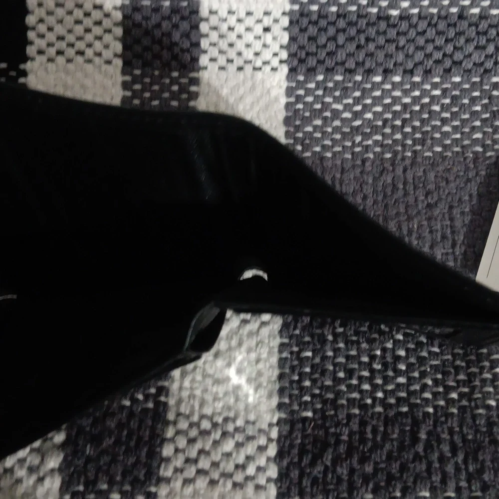 Perry Ellis - Picture 7 of 7